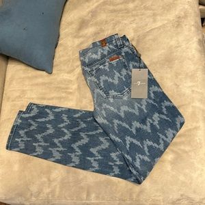 ❤️7  For All Mankind 💙Chevron Cropped Jeans NWT! Size 25